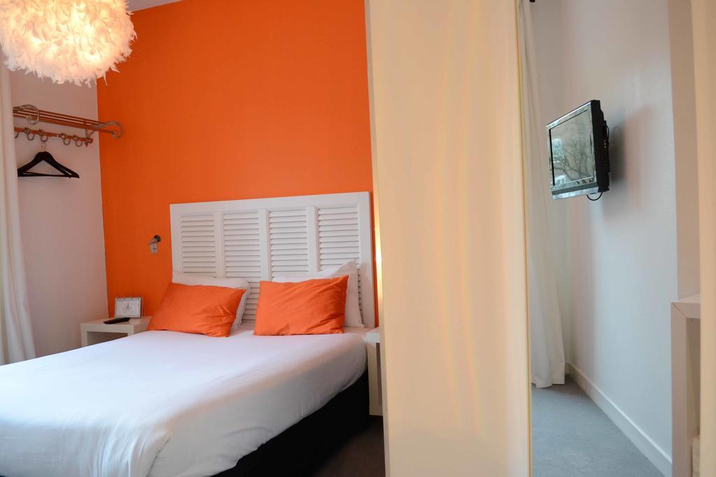 Astrid Hotel Рен Екстериор снимка